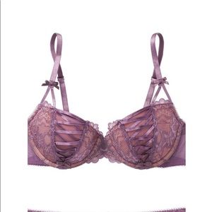 NEW lingerie bra. Exquisite piece